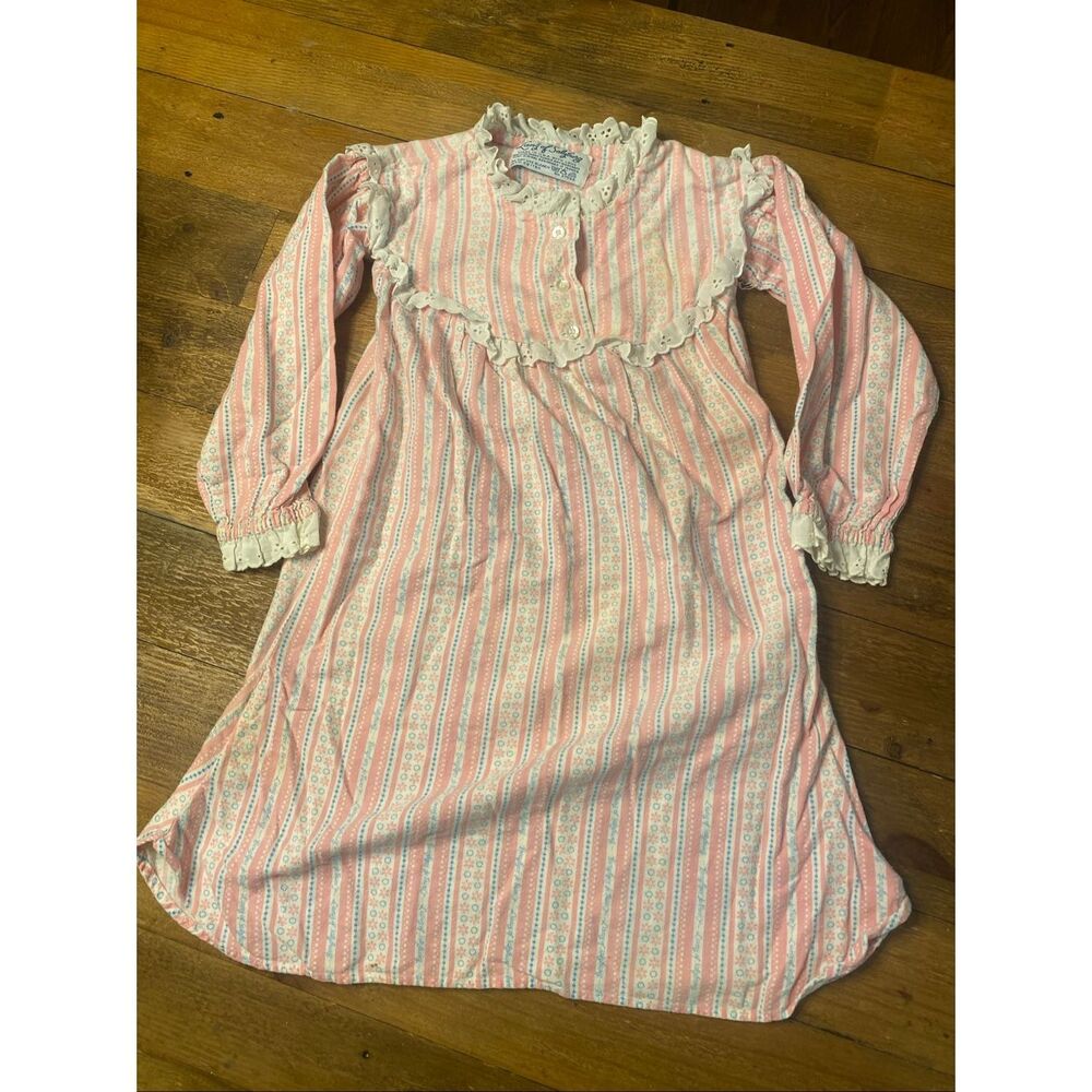 Lanz of Salzburg 5T girls nightgown flannel light pink white floral